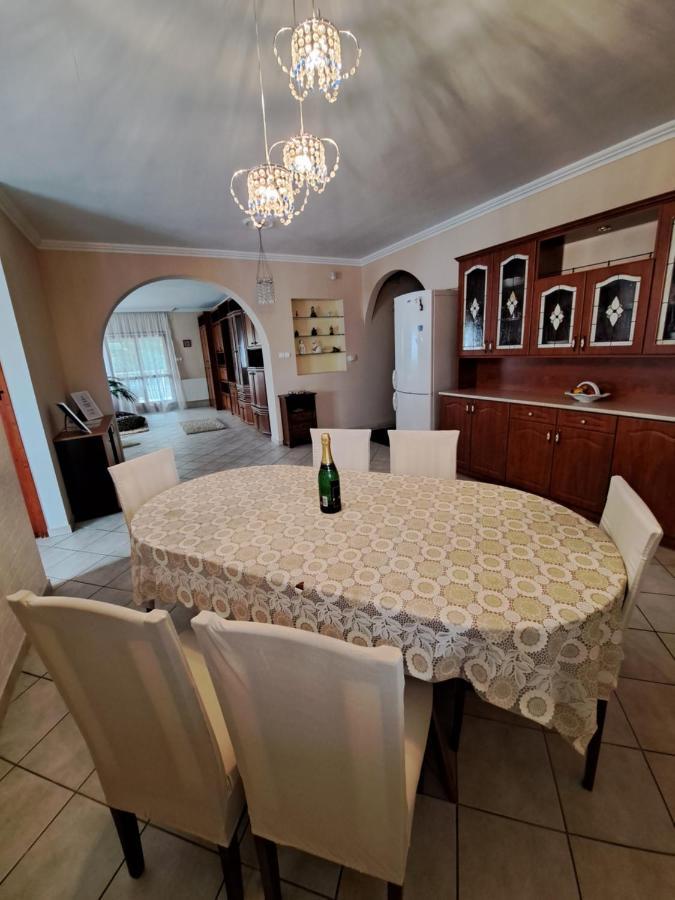 Villa Csilla Elegant House Гойерсверда Екстер'єр фото